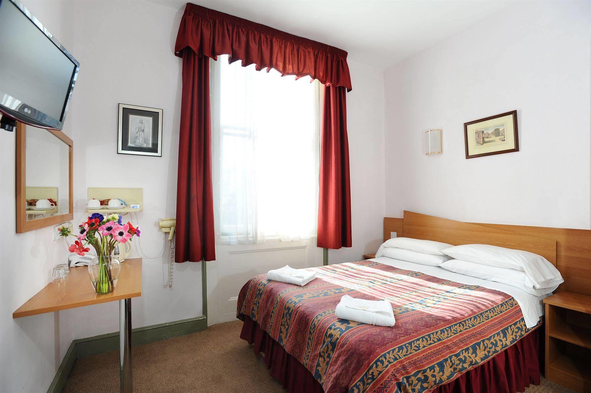 Dover Hotel - B&B Londýn Exteriér fotografie